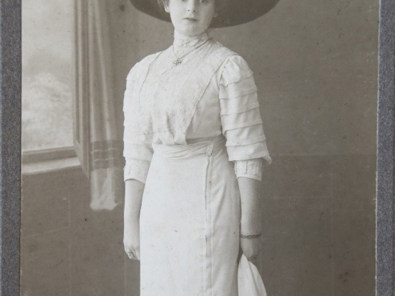 Alice Wienerová na fotografii z roku 1903.