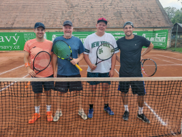 Finalisté čtyřhry: Tomáš Kůra, Pavel Psota, Lukáš KLáris a Roman Čapoun.