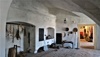 2ebe7143-stary-zamek-v-jevisovicich-2.jpeg