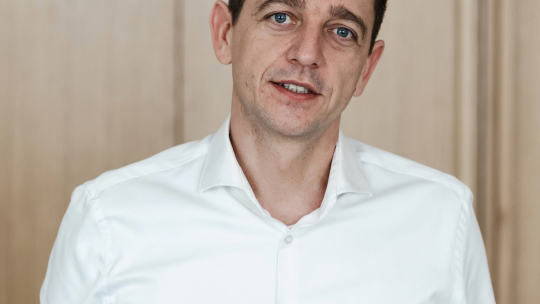 Vysoké odměny v krajské organizaci? „Nemáme je jak ovlivnit,“ říká hejtman Grolich
