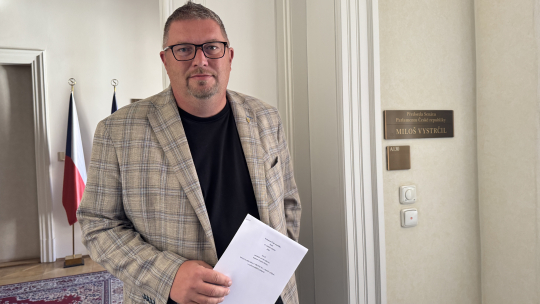 Senátor Třetina navrhl daňový odpočet pro dobrovolné hasiče. Podmínkou má být účast u zásahu