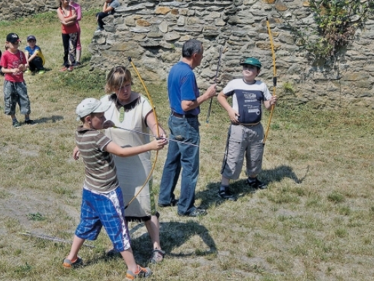 Hry a sporty v různých částech světa