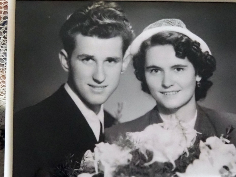 Svatební fotografie manželů Pelánových vznikla před sedmdesáti lety.