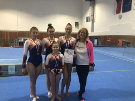 0f243234-druzstvo-ii.ligy-zleva-julie-bedrichova-simona-molikova-karolina-mia-kovacova-vpredu-alexandra-vaclavikova.jpeg