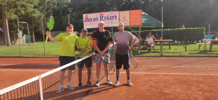 4ecbedf6-finaliste-ctyrhry-pavel-psote-petr-lapes-lukas-klaris-a-roman-capoun.jpeg