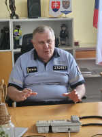 Ředitel znojemského Územního odboru Policie České republiky František Klimus nabádá občany k obezřetnosti. Nebezpečí kyberkriminality číhá na každého.