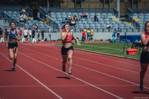 8e2477c5-bara-budinova-finisuje-v-behu-na-100m.jpeg