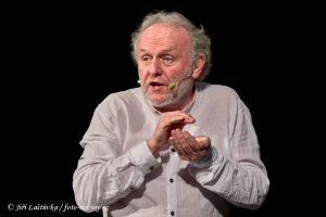 f2a8bddc-z12-7034.jpeg
