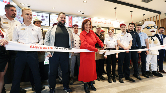 Otevření druhé restaurace KFC ve Znojmě vzbudilo zájem