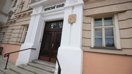 Soud odebral nepoučitelnému alkoholikovi během měsíce dvě auta