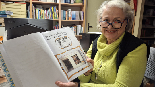 Dagmar Houdková: S úsměvem mezi knihami už více než padesát let
