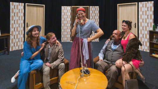 Divadelní spolek Rotunda uvede premiéru francouzské komedie „Anna, poklad rodiny aneb Anna v ringu“