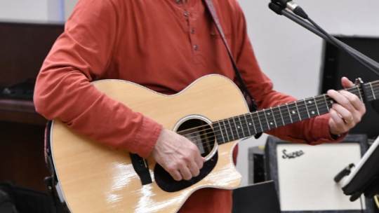 Miroslav Kemel: Muziku mám jako koníček, karikatura mě živí