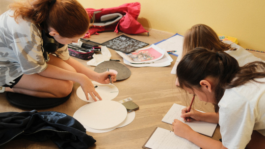 Nová umělecká škola otevírá ateliéry veřejnosti