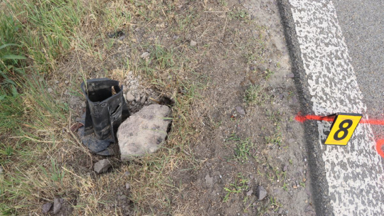 Motocyklistka po nehodě u Vracovic skončila v nemocnici. Policie hledá řidiče bílé dodávky