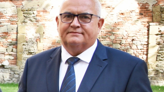 „Nemůže hrát poker se zřizovatelem.“ Grolich tvrdě zkritizoval Kavku, kraj ho odvolal