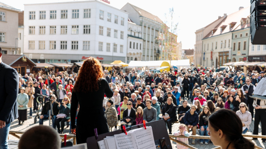 Hrkači v ulicích, hudba i tradice oživí jarní Znojmo