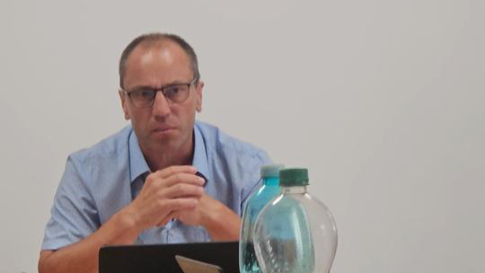 Každý schod jinak. Lukovská náves budí další spory