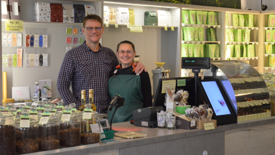 „Z centra je město duchů,“ říká Antonín Sikmund. Uzavírka náměstí i chystané dopravní změny podle něj odrazují zákazníky