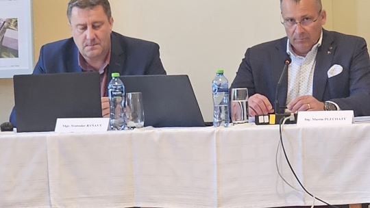 Křeslo pro vyvoleného? Nový zubař v Miroslavi vyvolává pochybnosti
