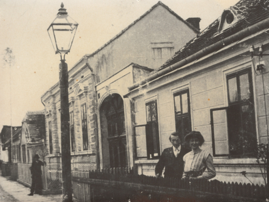 Oslavy ozdobí kniha o Lesné, kterou napsal starosta