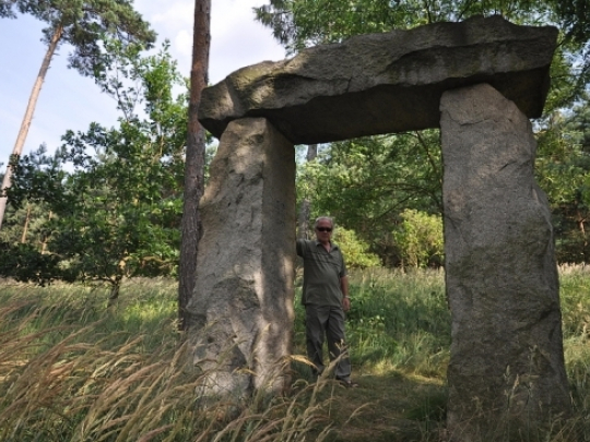 Stonehenge v Rešicích připomíná smrt mladého muže