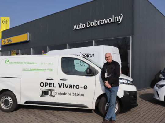 Auto Dobrovolný představil nové elektromobily značky Opel
