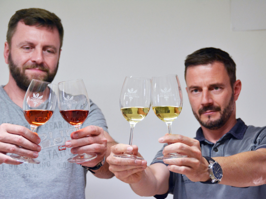 Vinné sklepy Lechovice zažijí duel slámového a ledového vína