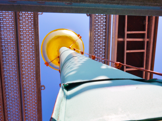 Carevna už vykoukla z lešení