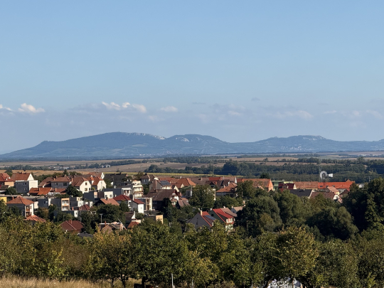 Obce ze Znojemska bodovaly v soutěži Vesnice roku. Jiřice u Miroslavi i Vedrovice získaly krajské stuhy