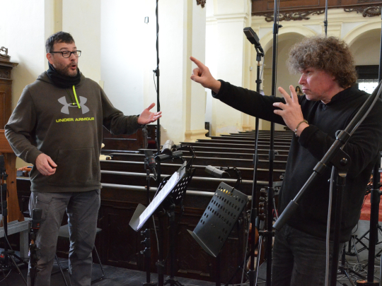 Schollův alt stoupal do oblak