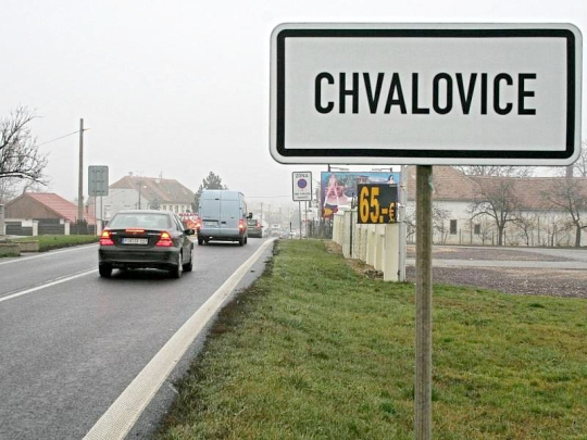Lupiče ve Chvalovicích pomohl chytit všímavý traktorista