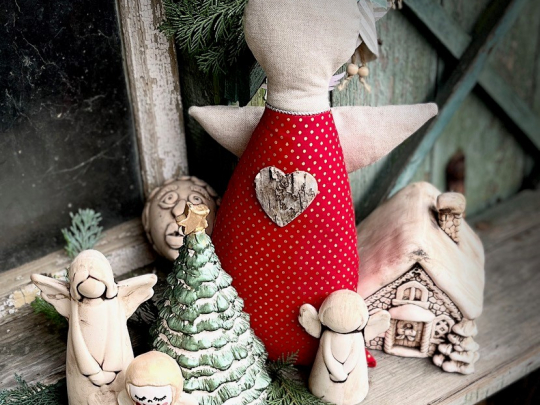 Ateliér Samuel a Dílna sv. Kláry zvou na tradiční adventní výstavu