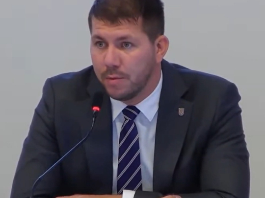 Otázka cyklodopravy? „Tady nejsme ve škole, abyste si vy vymiňoval, kdo vám bude odpovídat,“ reagoval místostarosta Malačka