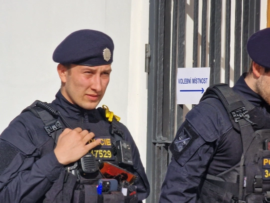 9a302469-policie-auto-2.webp