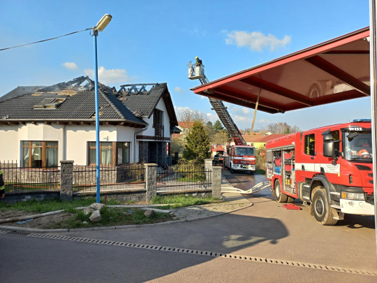 Velikonoční svátky předčasně ukončil požár za několik milionů