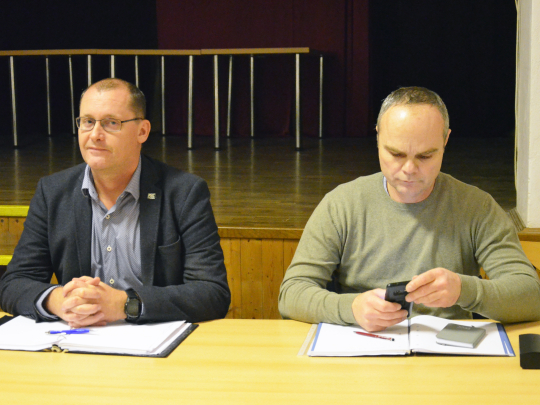 Zápach v obci cítí většina obyvatel, ukázala anketa v Dolenicích