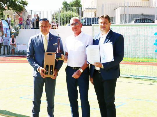 V Miroslavi otevřeli víceúčelové hřiště za 11 milionů korun